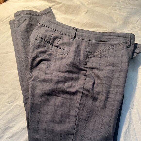 Gloria Vanderbilt Slacks size 6 - Picture 1 of 6